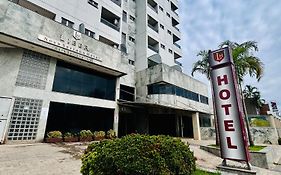 Liber Hotel Nova Serrana - Conforto Na Rota Da Br-262